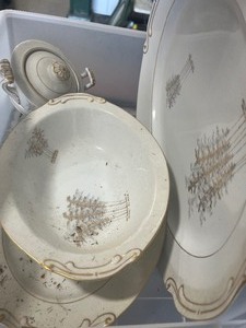 Set Of Dishes    Hand Painted  UKAGAWA