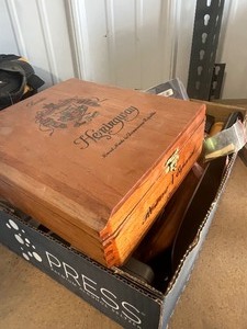 Misc Box Of Trinkets