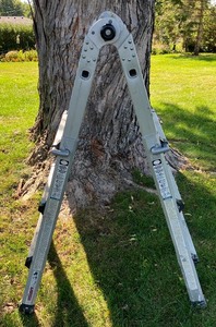 lot 2 image: Foldable Aluminum Gorilla Ladder