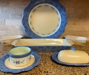 lot 52 image: Seven-Piece Pfaltzgraff LOT - 14 Dishes, Platter, Butter Dish, Serving Pieces Summer Breeze Pattern