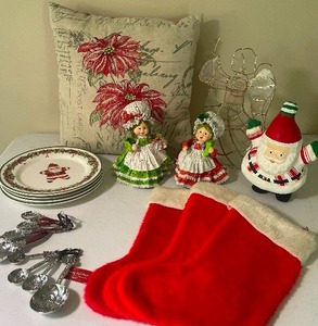 lot 167 image: Vintage Paper Mache Holiday Girls and Christmas Decor