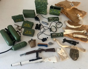 lot 194 image: 1960s GI Joe Action Figure Accessories Lot Ammo Boxes, Weapons, Canteen ETC