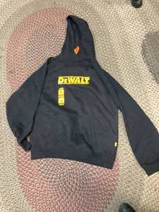 lot 36 image: DEWALT Logan Mens Size XL Black CottonPolyester Water Resistant Hooded Sweatshirt Customer Returns See Pictures
