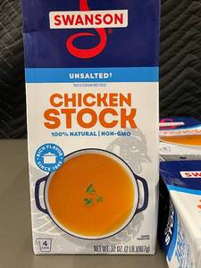 lot 40 image: Swanson Unsalted Chicken Stock 32oz (4 Pack)