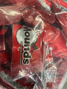 lot 339 image: Nut Bin - Bulk 2 lb Bag of Mounds Chocolate Bars snack size