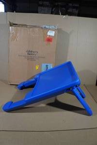 lot 25 image: Childrens Factory Edutray 26x21-18x16-38