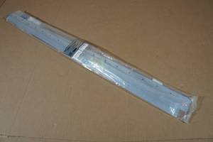 lot 28 image: Heavy Duty 36 Aluminum French Cleat