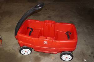 lot 57 image: Step 2 Wagon