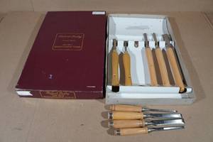 lot 66 image: Robert Sorby Sheffield Set of 9 Wood Chisels