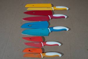 lot 85 image: Stargrit Knife Set