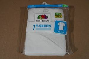 lot 95 image: Fruit of the Loom 7-Pack Tag Free T-Shirts -Boys Small