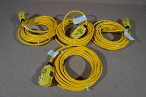 lot 121 image: 4 GFI Replacement Power Cords