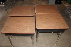 lot 143 image: 4 Student Desks