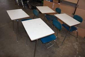 lot 148 image: 4 Student Desks
