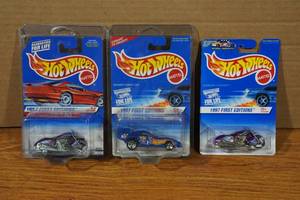 lot 167 image: 3 Hot Wheels Cars - 1997 First Editions