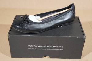 lot 171 image: Vionic Womens Minna Flats -Size 8