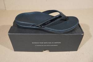 lot 172 image: Vionic Womens Tide Sandals -Size 10