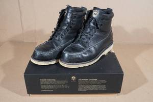 lot 183 image: Irish Setter Mens Wingshooter 7 Work Boots -Size 10.5