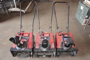 lot 192 image: 3 Toro Powerlite Snow Throwers