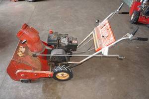 lot 195 image: Topflite Snow Thrower
