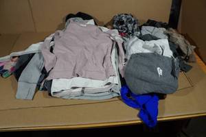 lot 208 image: Assorted Womens Clothing -Mostly SmallMedium