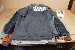 lot 212 image: Columbia Jacket (L) with Mens Clothing (LXL2XL)