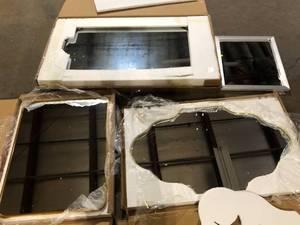 lot 10 image: Lot of Assorted Mirrors Various Models and Conditions  Customer Returns See Pictures