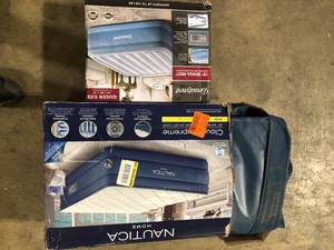 lot 11 image: Lot of Assorted Air Mattresses Various Models and Conditions  Customer Returns See Pictures