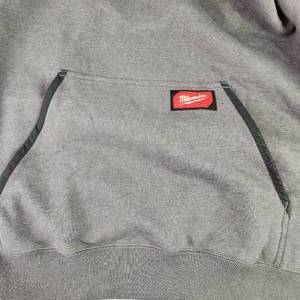lot 72 image: Milwaukee Heavy Gray Hoodie Size XL NWT