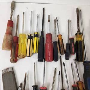 lot 87 image: Large Lot Miscellaneous Hand Tools Bits Levels And More