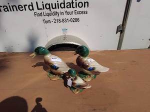 Set of 3 Ceramic Duck Figurines