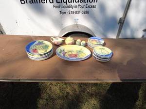 Hand-Painted Ceramic Dinnerware Set with Fruit Motif