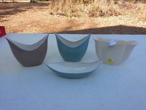 Set of 4 Vintage Porcelain Bowls - Assorted Colors
