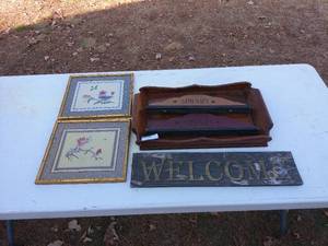 Selection of Decorative Wall Art and Trays - 3 Pieces