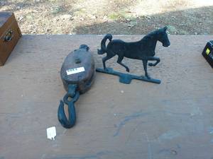 Vintage Pulley and Cast Iron Horse Figurine Set - On Site Auction