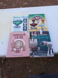 Collection of 5 Vintage Glass Collecting Books
