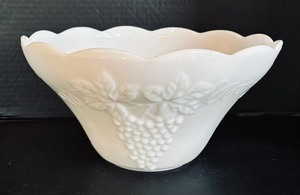 lot 50 image: Vintage Anchor Hocking Grapes and Vines Milk Glass Punch Bowl with 24 Cups