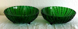 lot 53 image: Two Vintage Emerald Green Anchor Hocking Burpble Swirl Serving Bowls