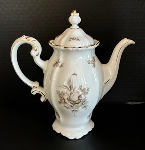 lot 57 image: Vintage Johann Haviland Teapot with Creamer Pitcher and Sugar Dish