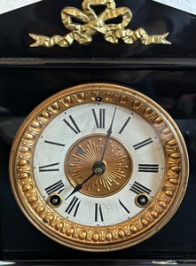 lot 59 image: Antique Ansonia Boston Extra  Iron Shelf Clock