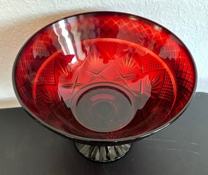lot 76 image: 1970s Cristal D Arques of France Ruby Red Footed Bowl