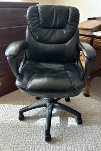 lot 192 image: Outstanding Office Chair