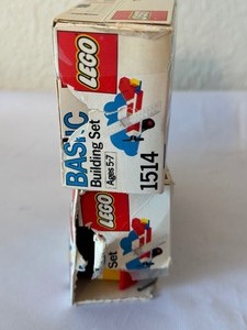 lot 200 image: Two Vintage Legos Trial Size Building Sets  Legos 1514