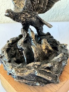 lot 201 image: Vintage Brass Eagle Sculpture