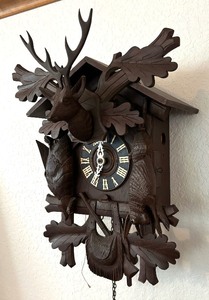 lot 236 image: Vintage Coo Coo Clock