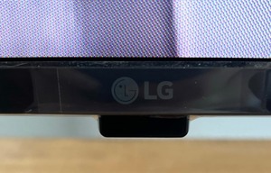 lot 21 image: LG 55 TV with Remote