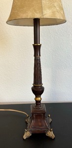 lot 299 image: Lovely Table Lamp