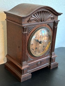 lot 311 image: Lovely Vintage Lenzkirch Clock