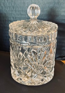 lot 316 image: Vintage Crystal and Clear Glass Platters, Plates, Bowl, Vase, Spoon Rests and More