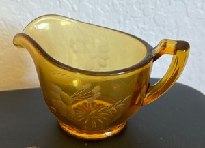 lot 323 image: Vintage Etched Amber Glass Creamer Pitcher, Sugar Dish and Under Plate